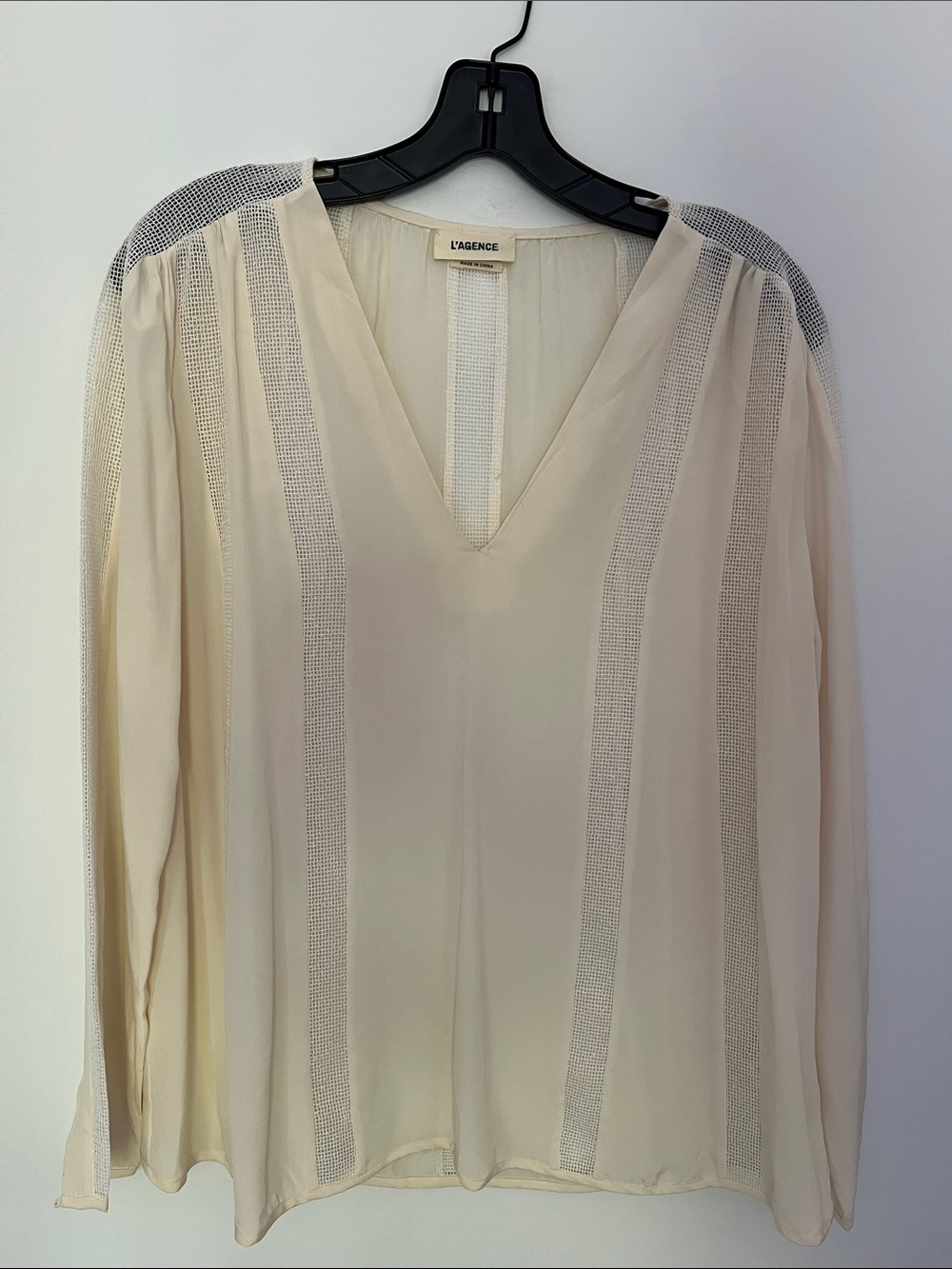 L'AGENCE Cream Silk V-Neck Top - NEW